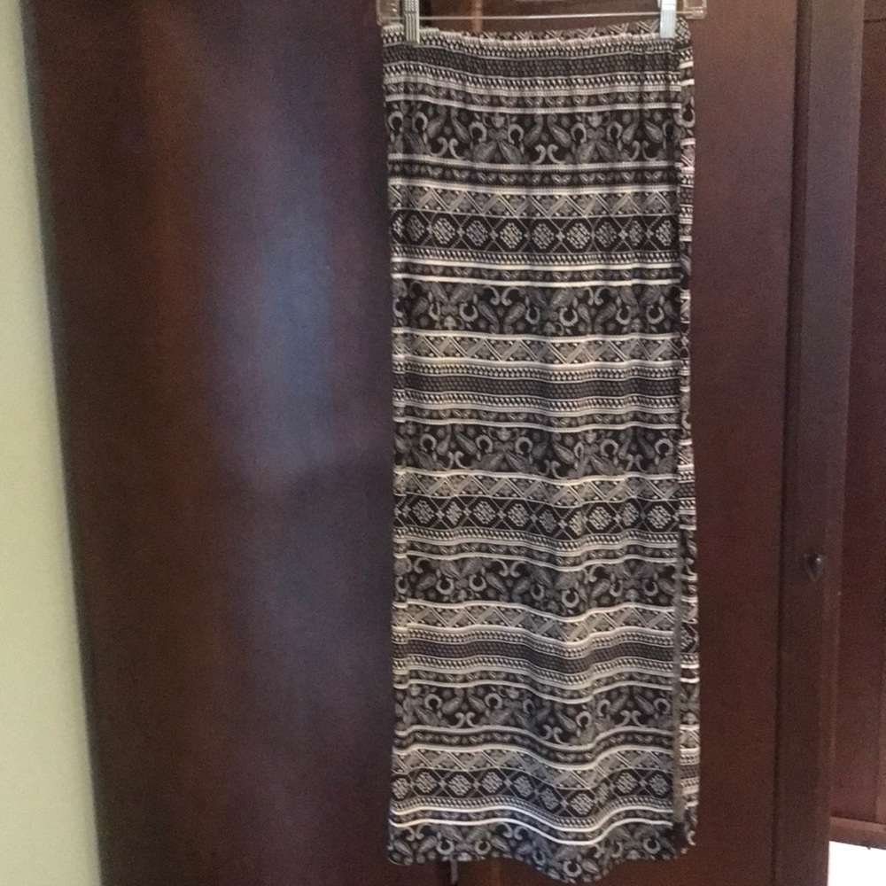 Charlotte Russe Black and White Maxi Skirt